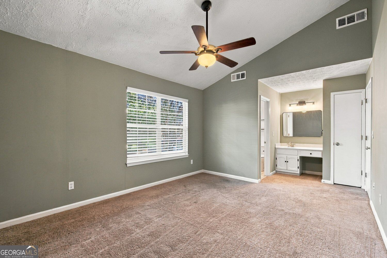 271 Quail Run Property Photo 35