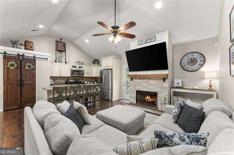378 Baugh Street Property Photo 13