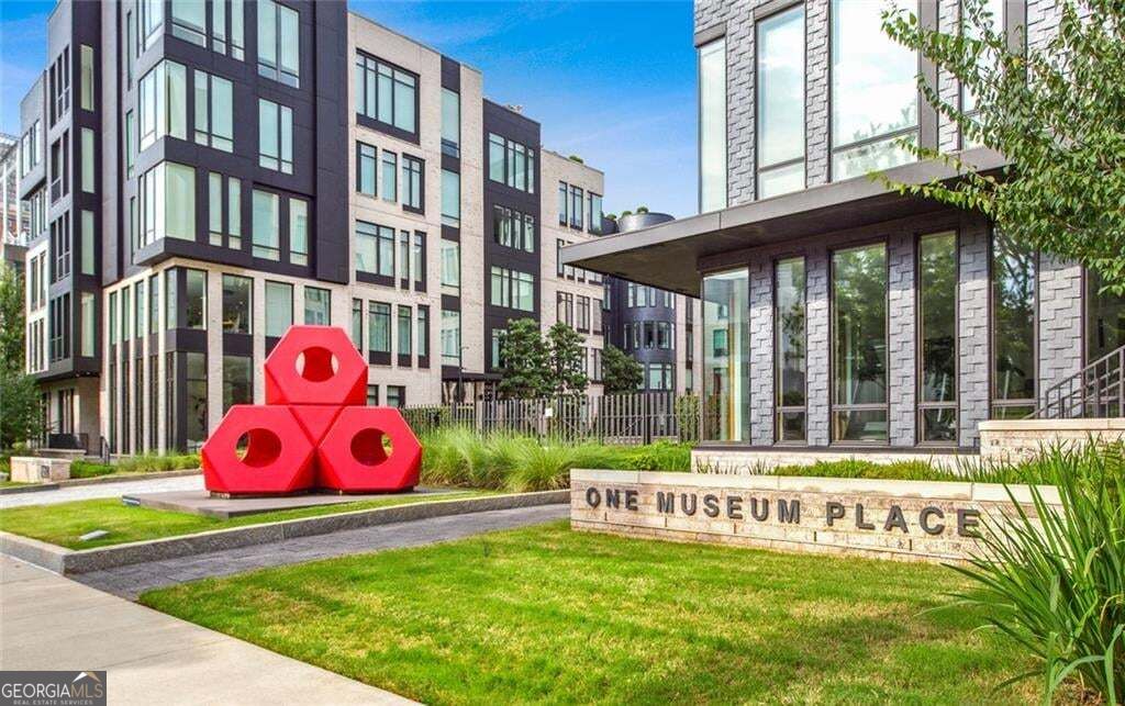 1301 Peachtree Street NE # 4L Property Photo 1