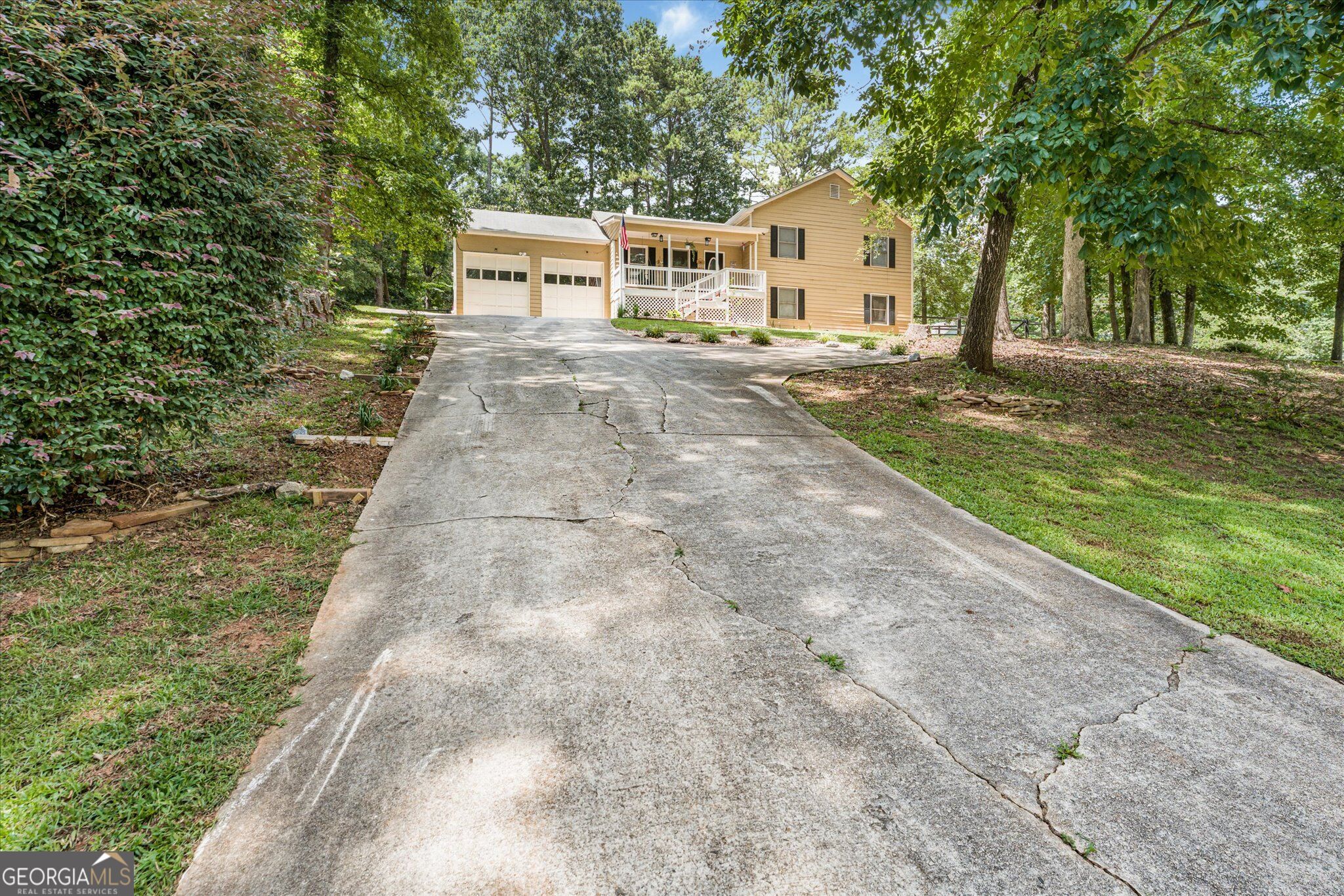 1601 River Glen Road Property Photo 3
