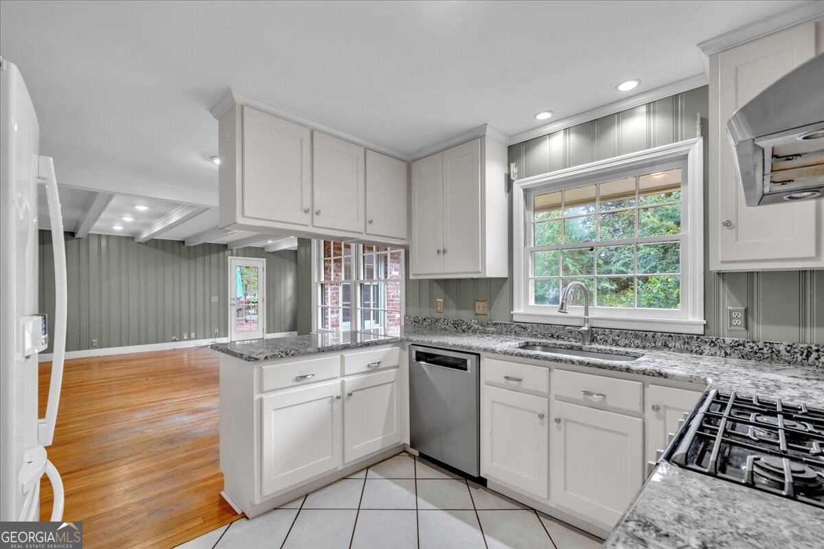 201 Eckles Road Property Photo 9