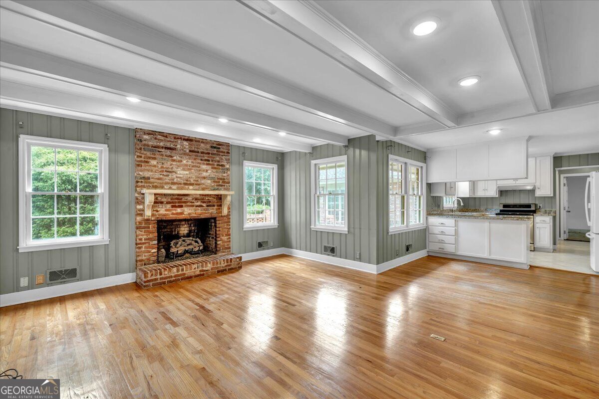 201 Eckles Road Property Photo 14