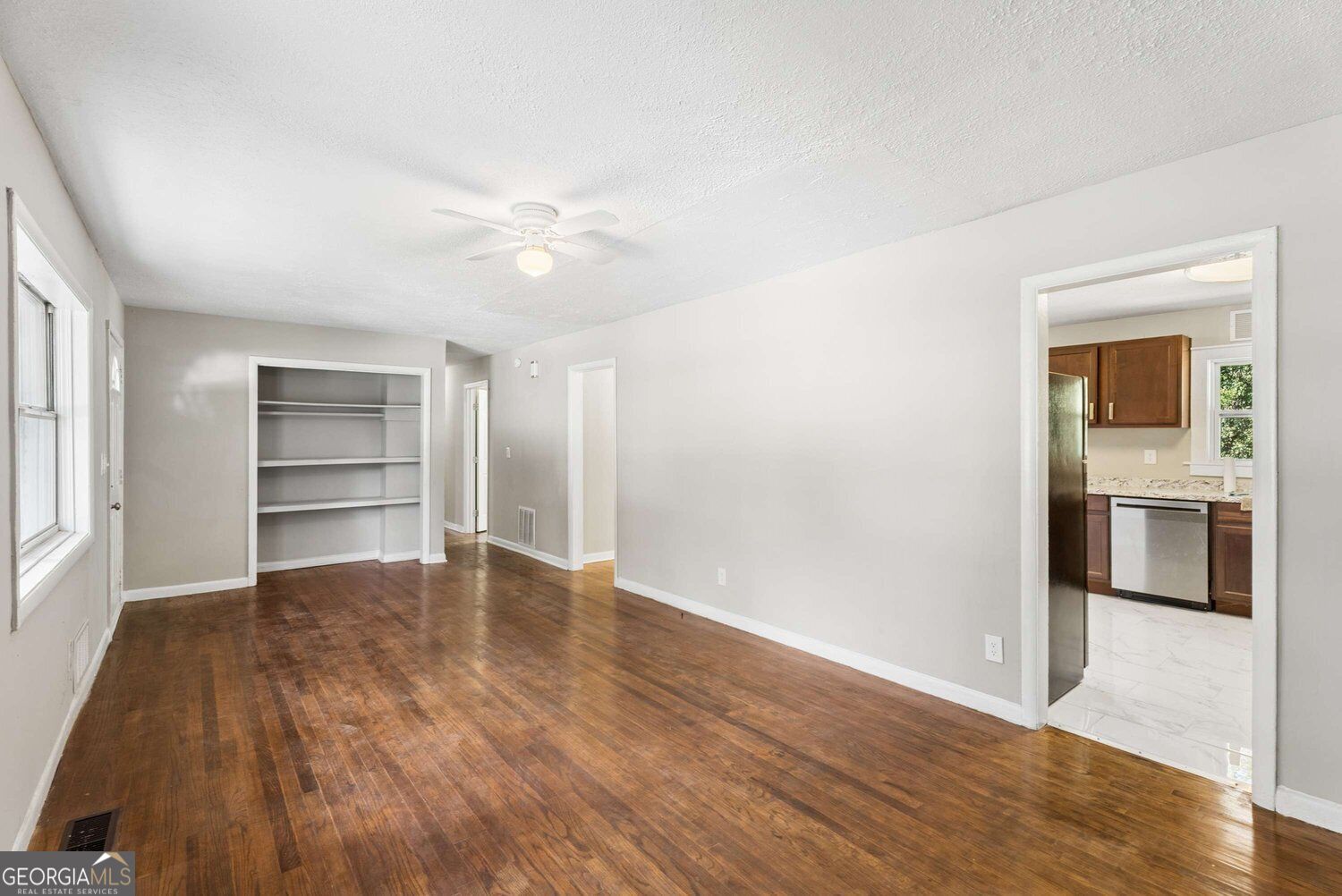 546 Lamar Drive Property Photo 7