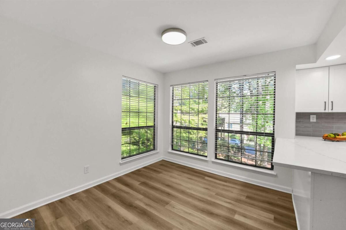 3038 Steeplechase Property Photo 8