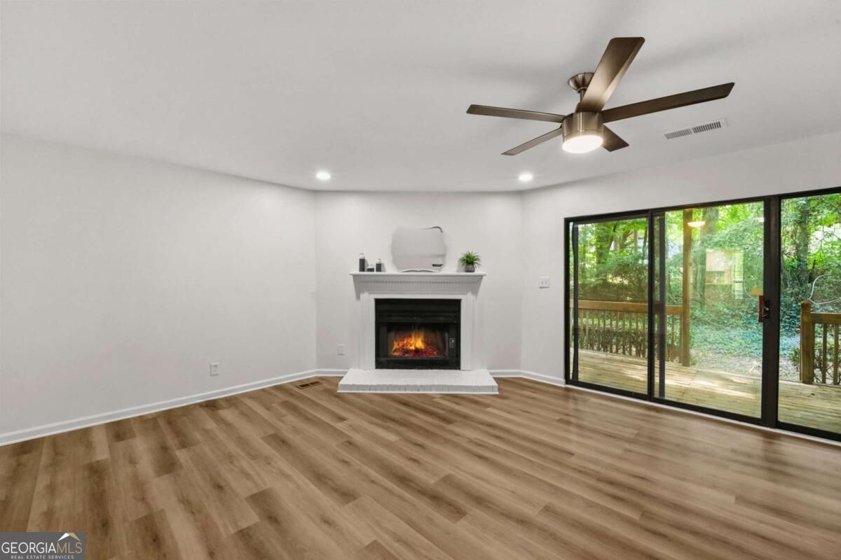 3038 Steeplechase Property Photo 10