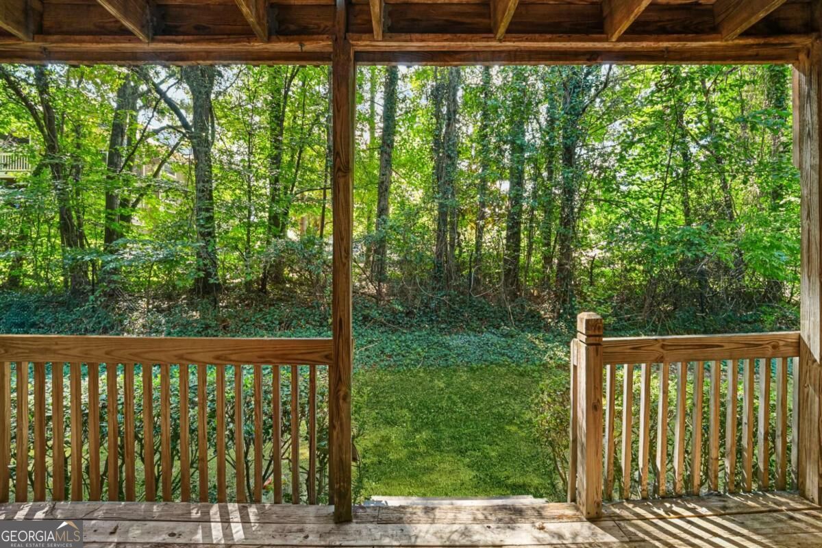 3038 Steeplechase Property Photo 15
