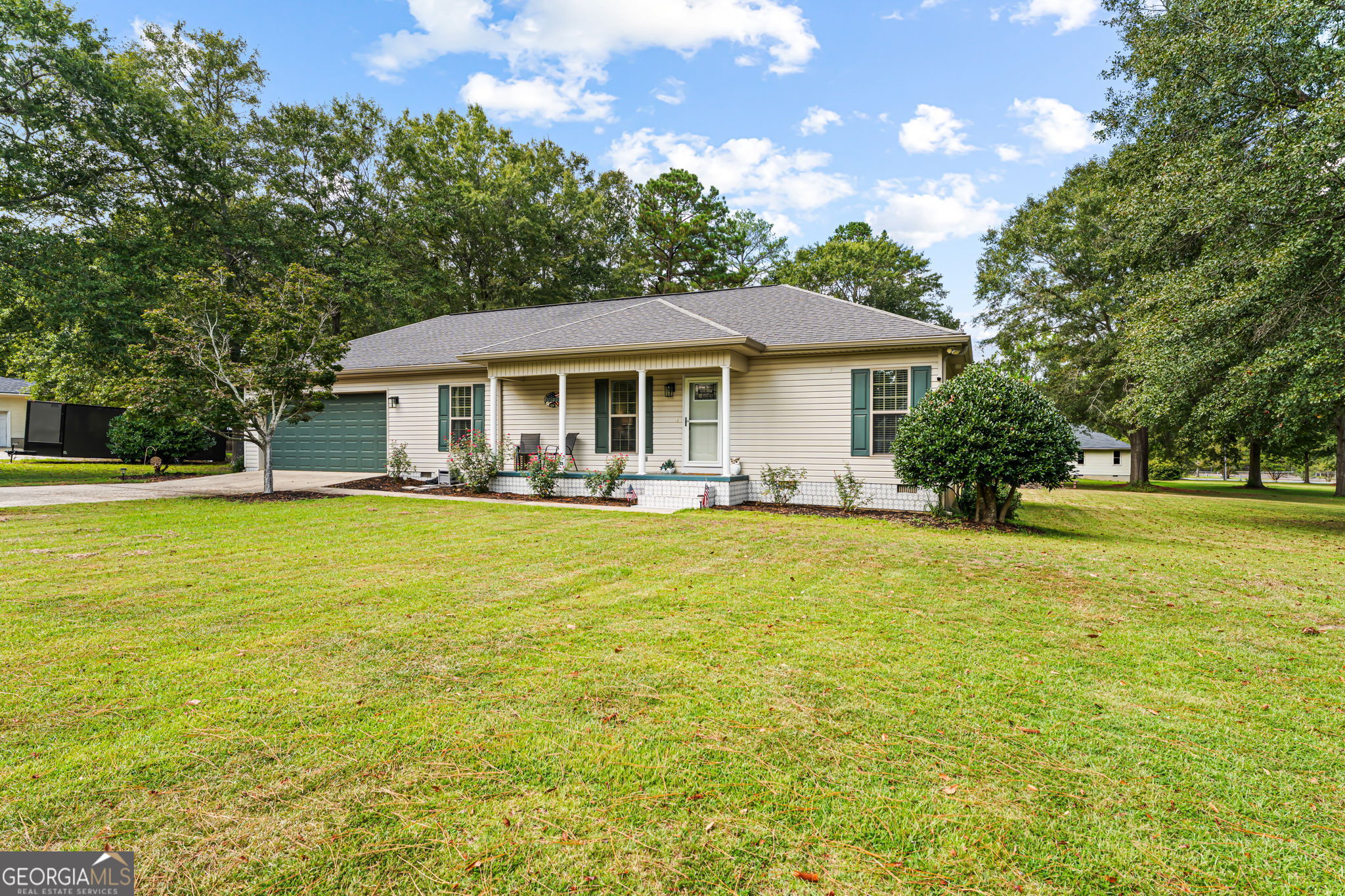 10 Third Avenue Property Photo 2
