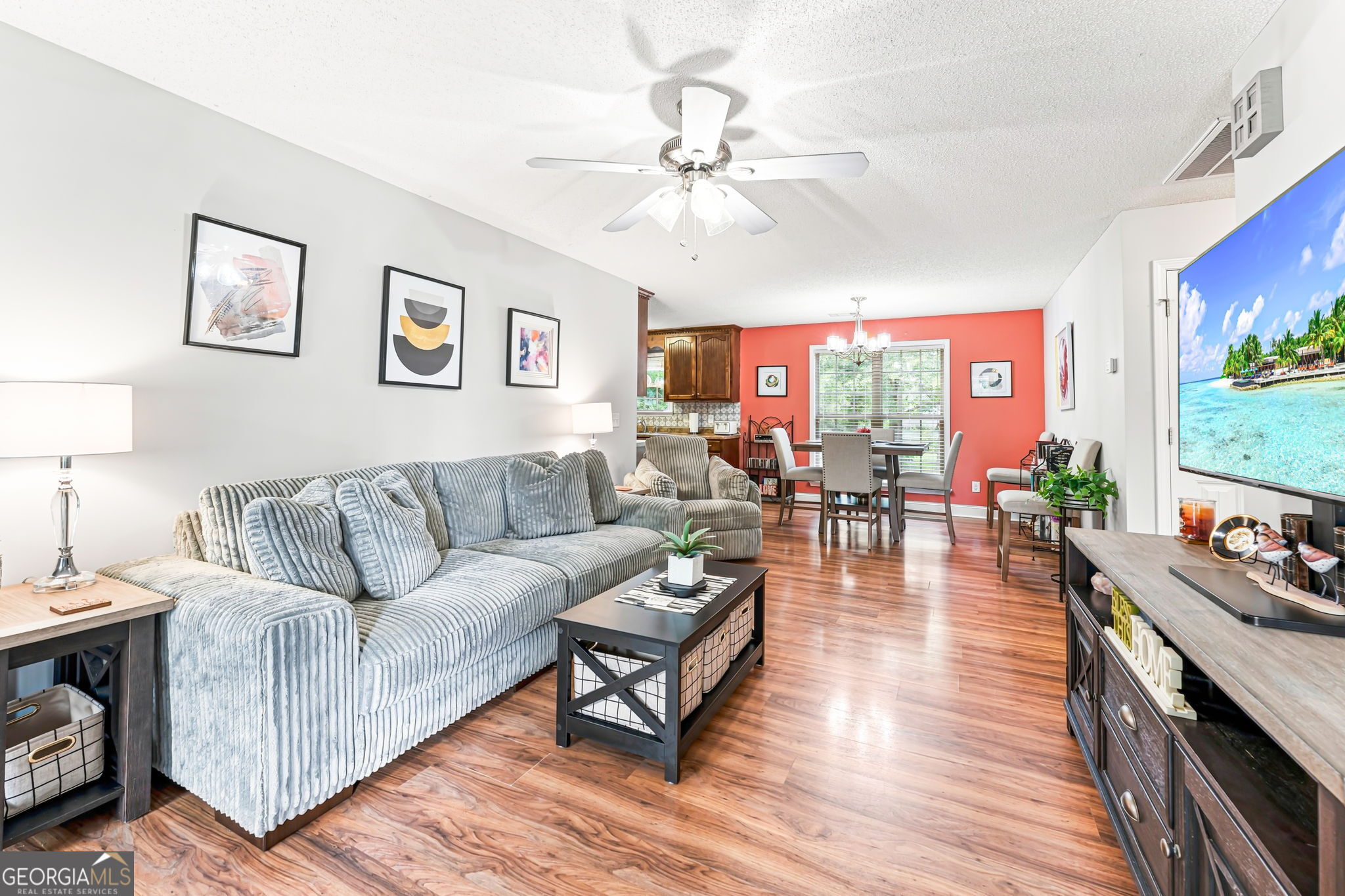 10 Third Avenue Property Photo 4