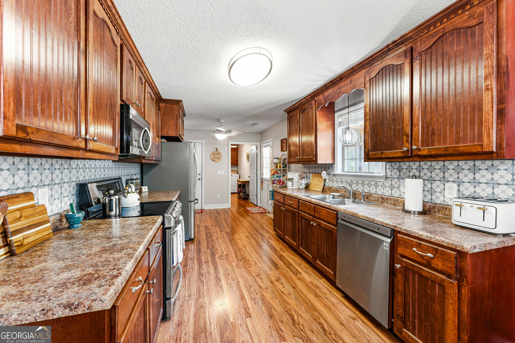 10 Third Avenue Property Photo 9