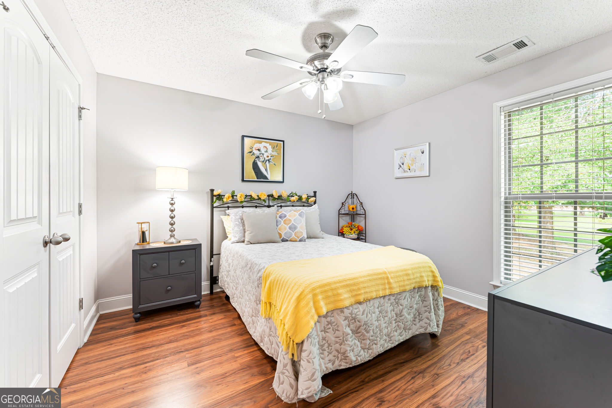 10 Third Avenue Property Photo 20