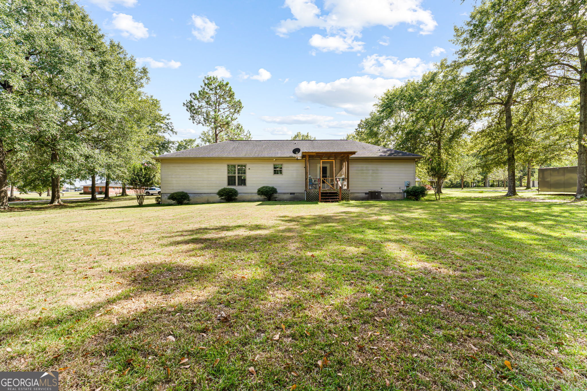 10 Third Avenue Property Photo 23