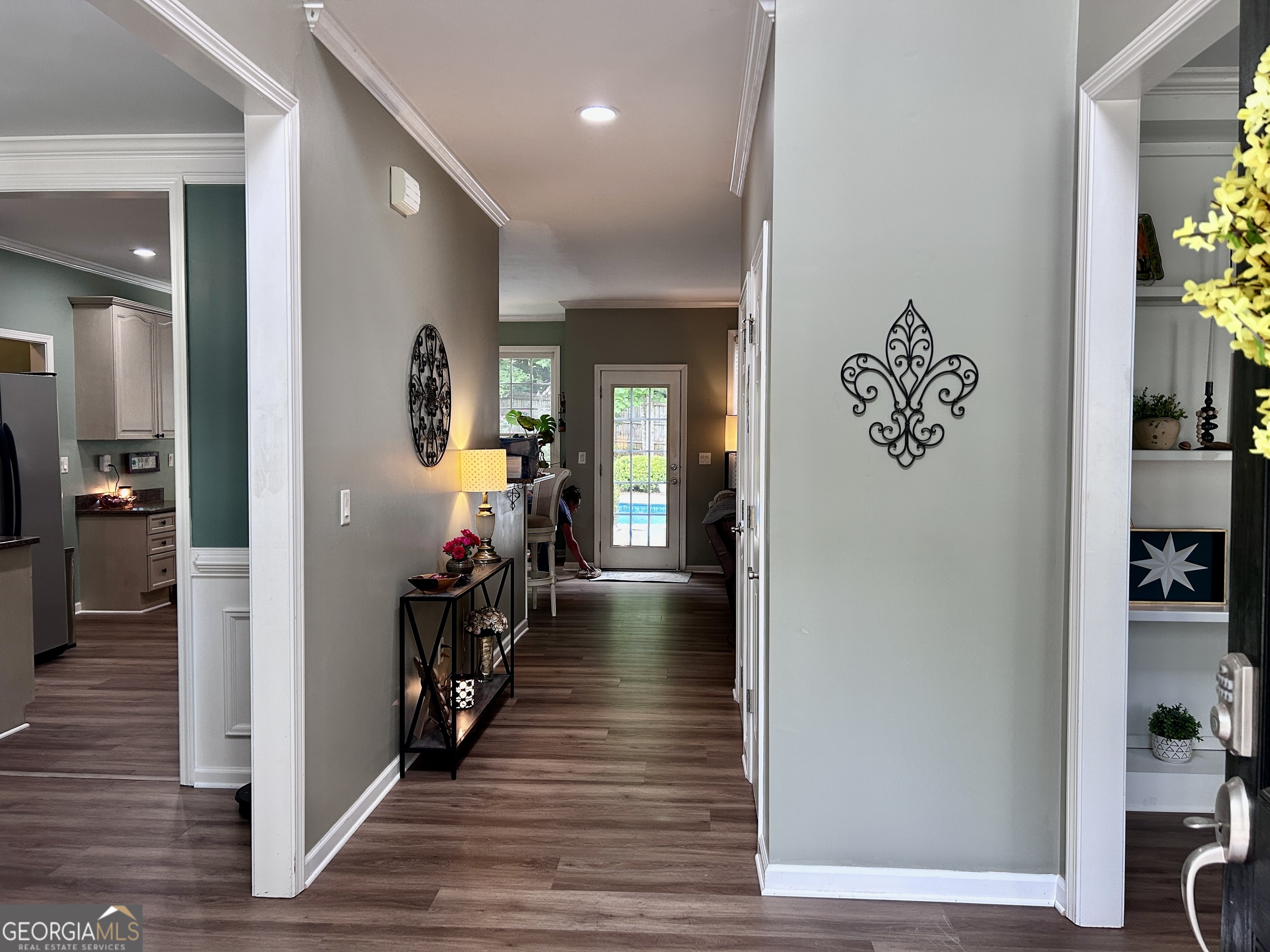 7 Briar Grove Property Photo 4