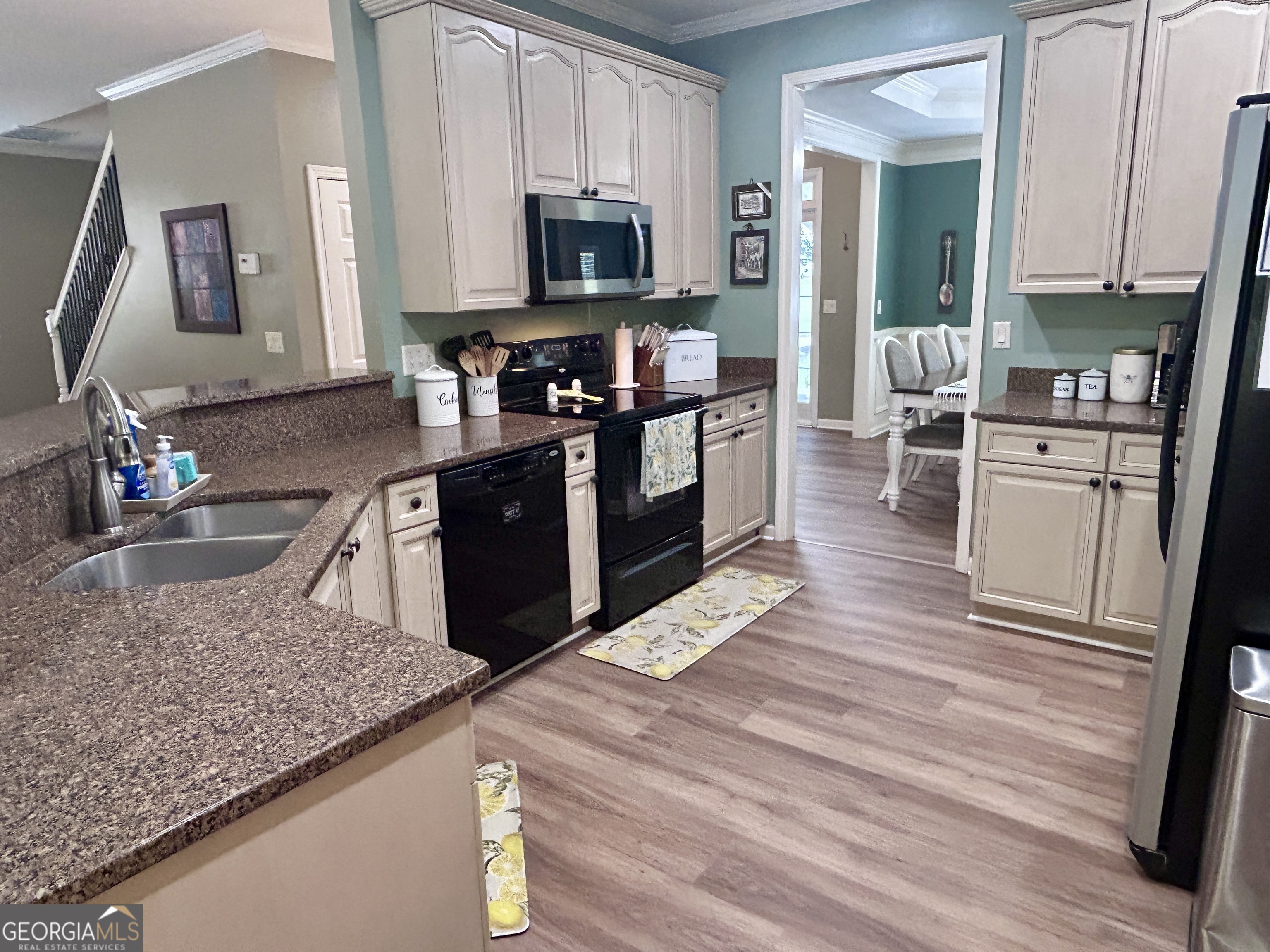 7 Briar Grove Property Photo 16