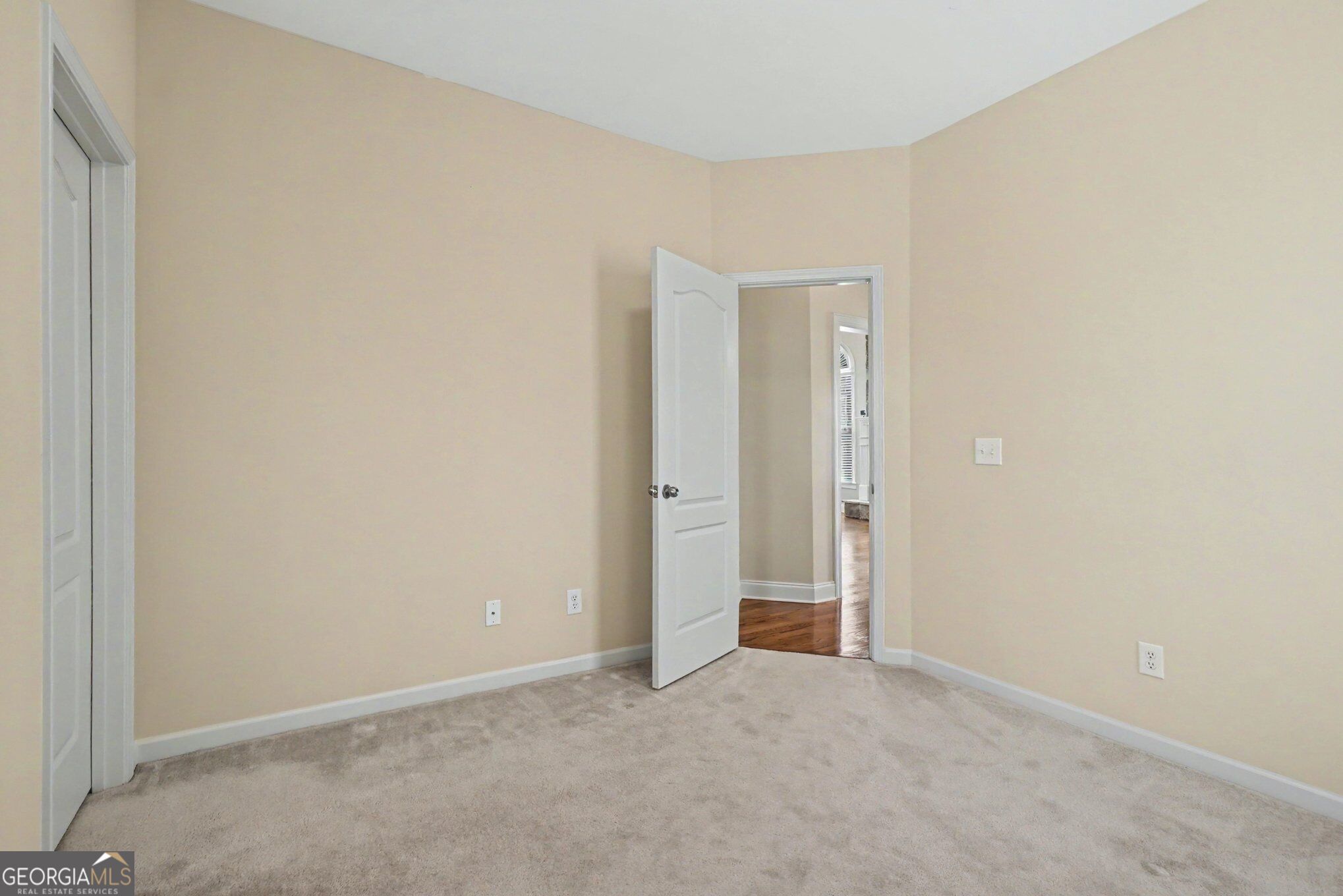 1935 Heritage Green Drive Property Photo 17