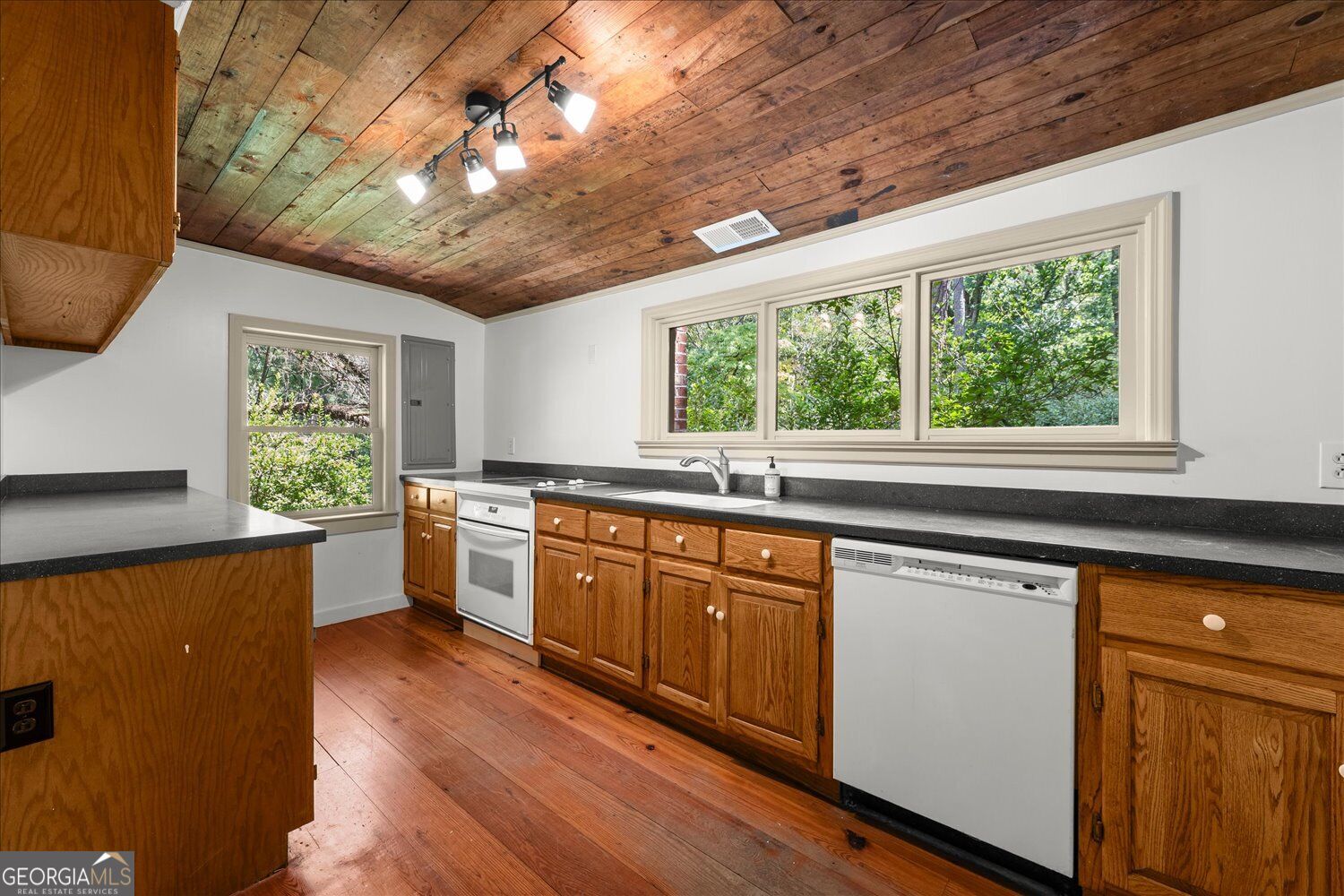 1068 Lamar Road Property Photo 9