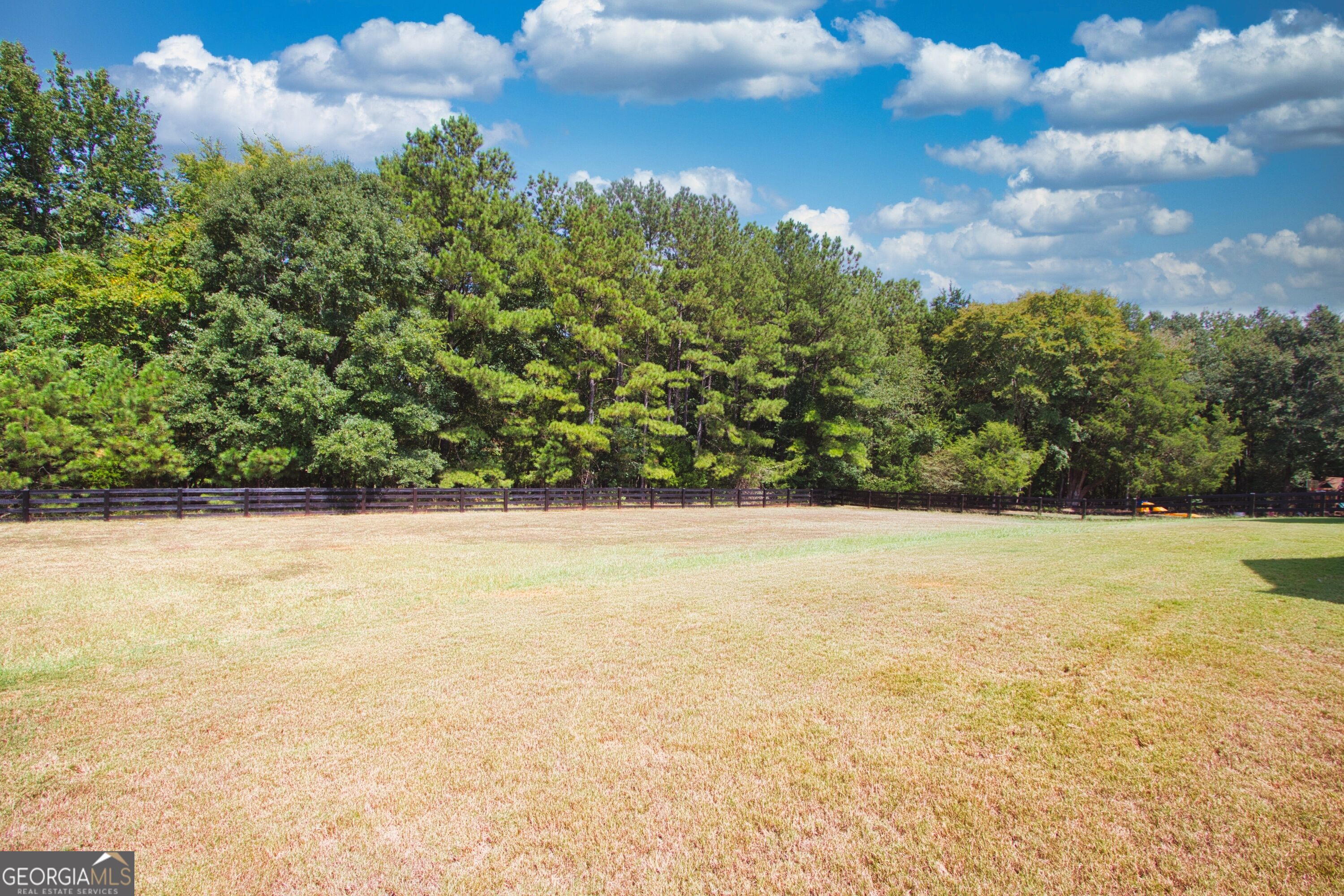 1020 Arbor Lane Property Photo 5