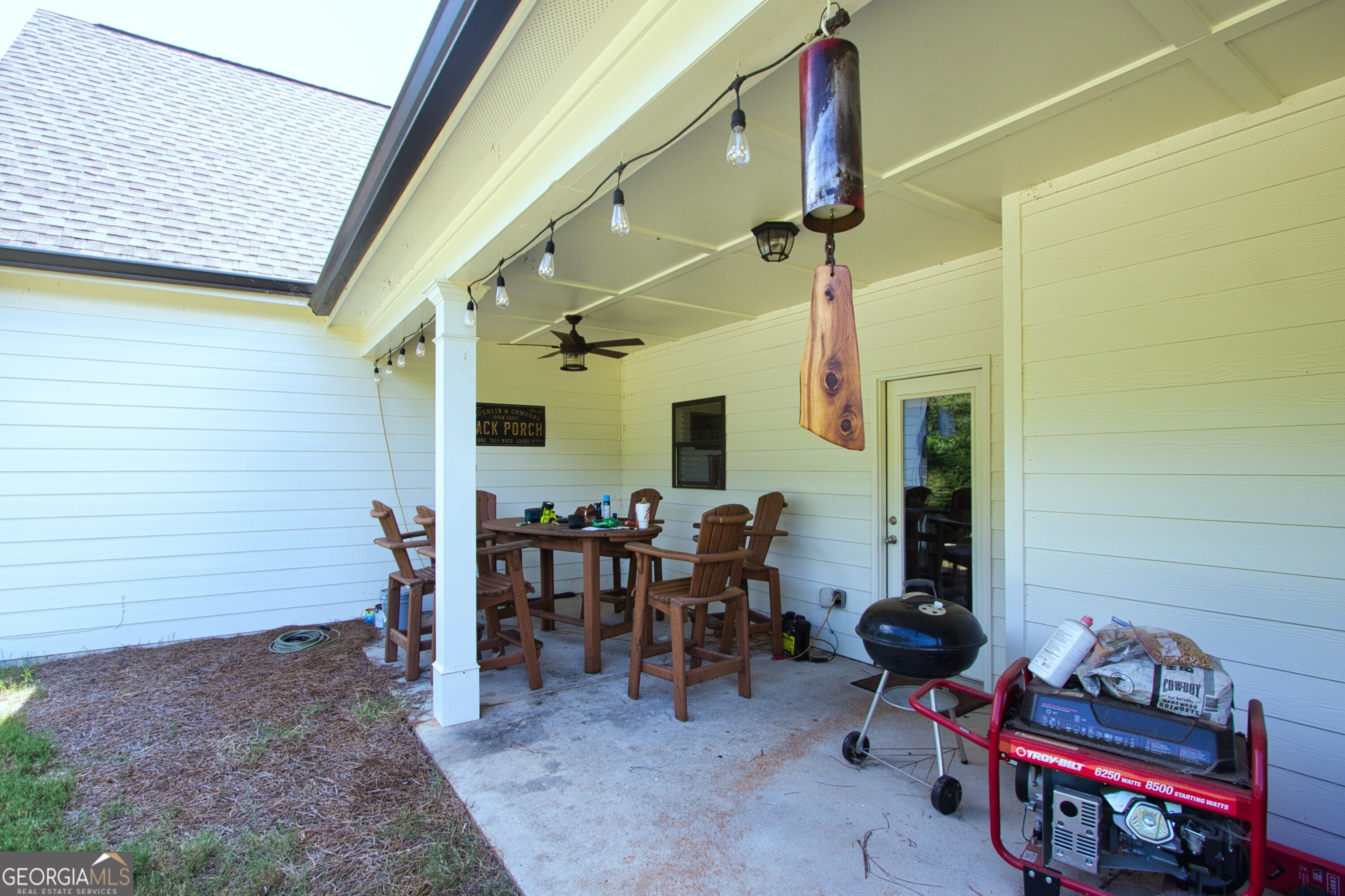 1020 Arbor Lane Property Photo 7