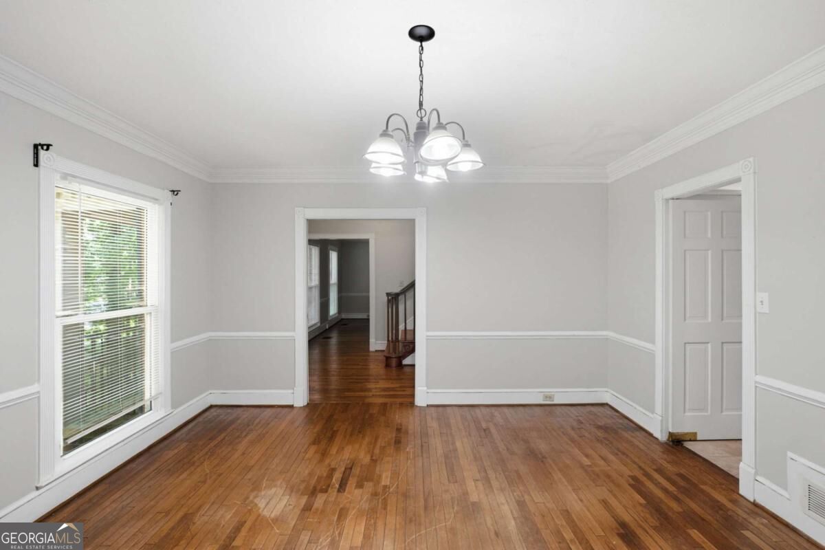 4927 Castlewood Drive Sw Property Photo 10