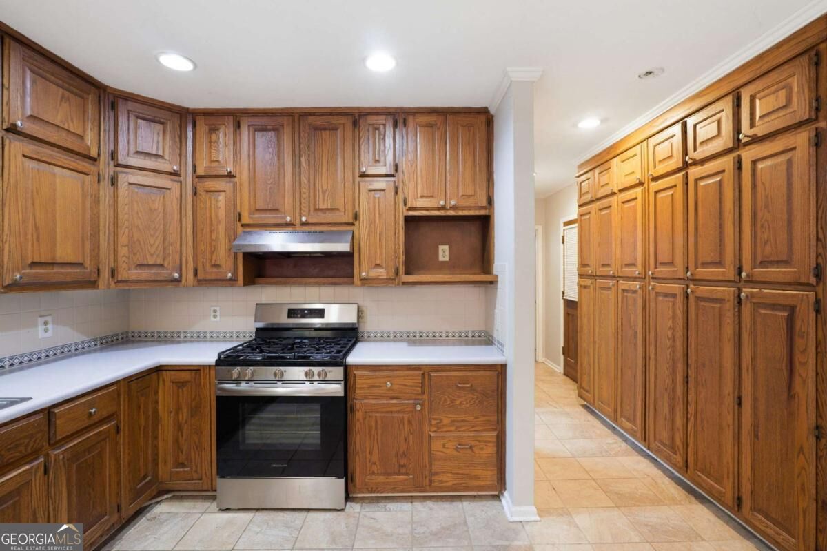 4927 Castlewood Drive Sw Property Photo 15