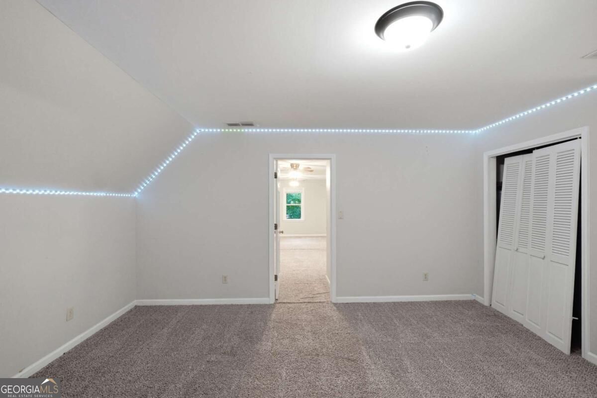 4927 Castlewood Drive Sw Property Photo 18