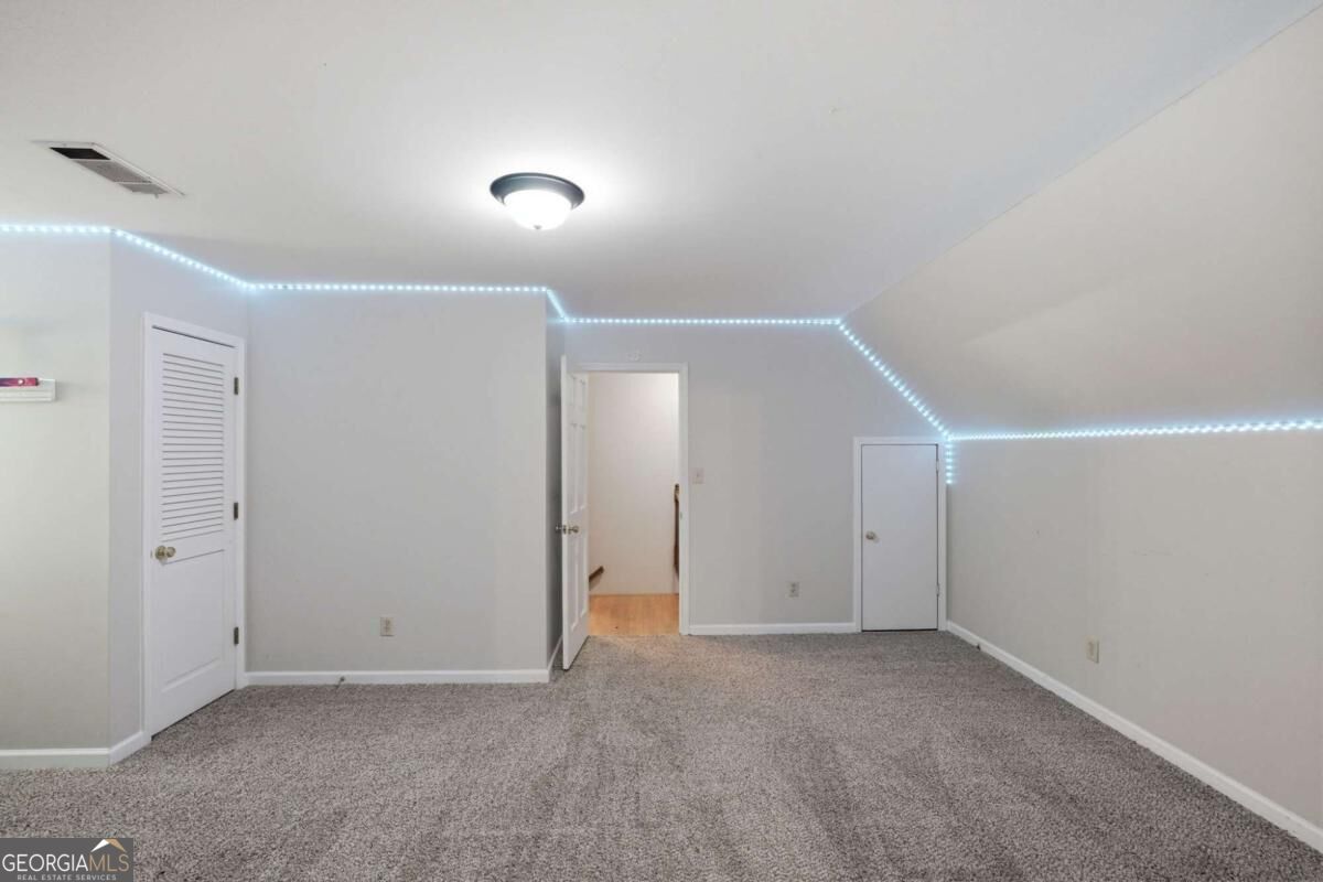 4927 Castlewood Drive Sw Property Photo 19