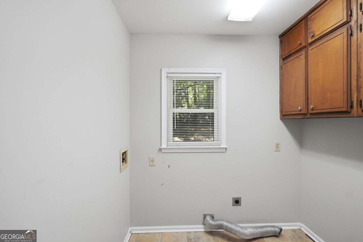 4927 Castlewood Drive Sw Property Photo 41