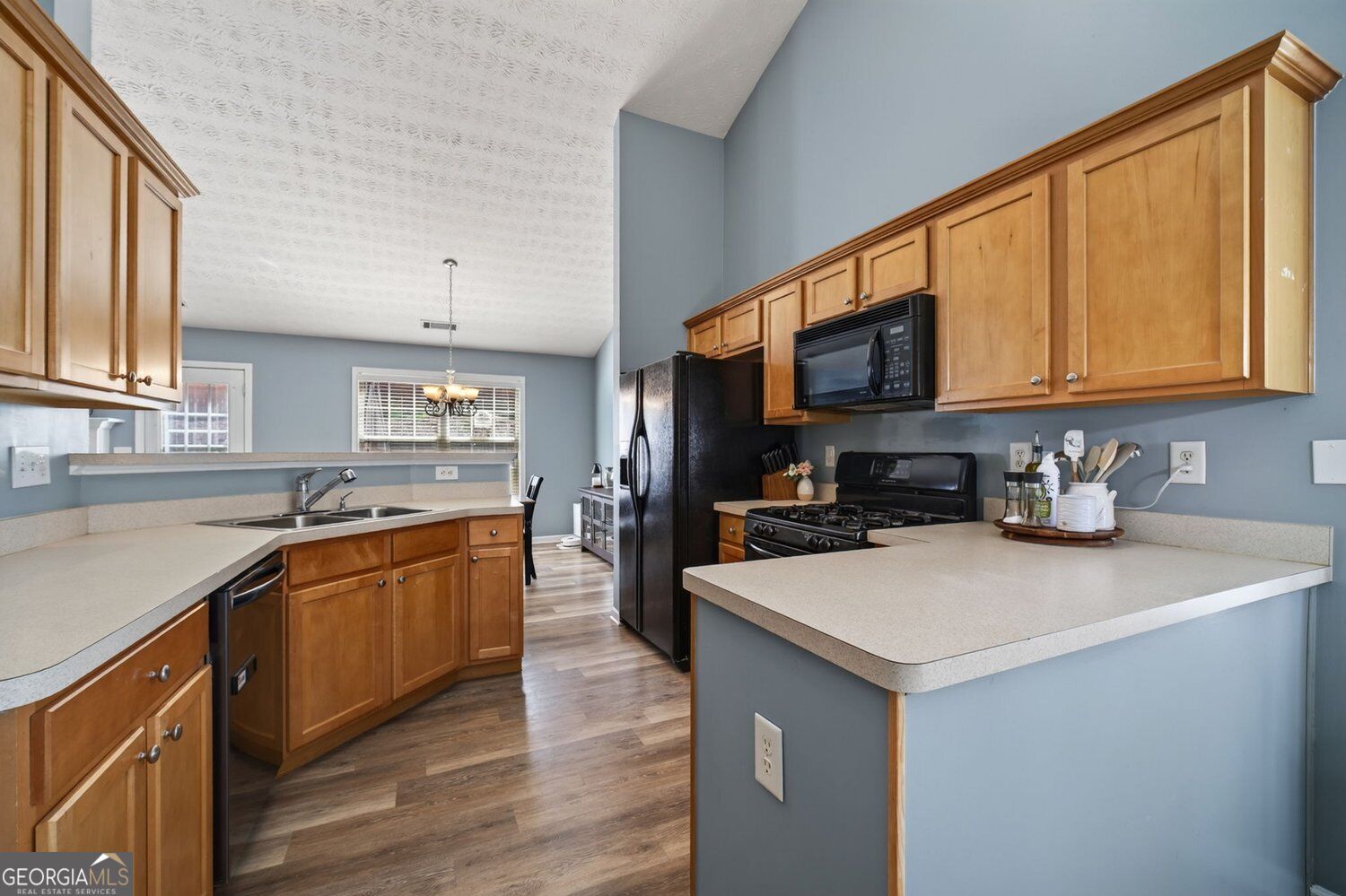 418 Franklin Street Property Photo 11