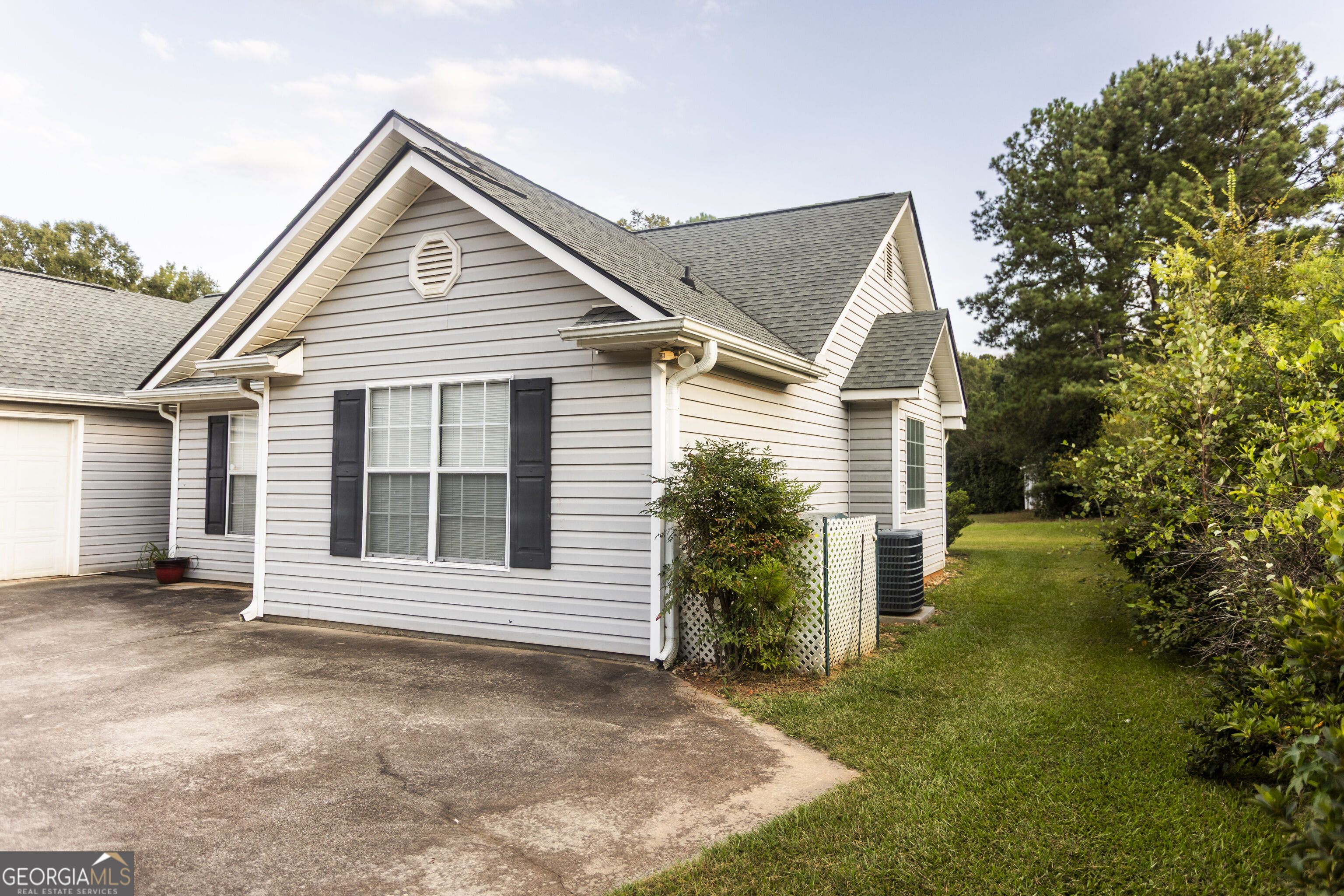 55 Heather Woods Court Property Photo 3