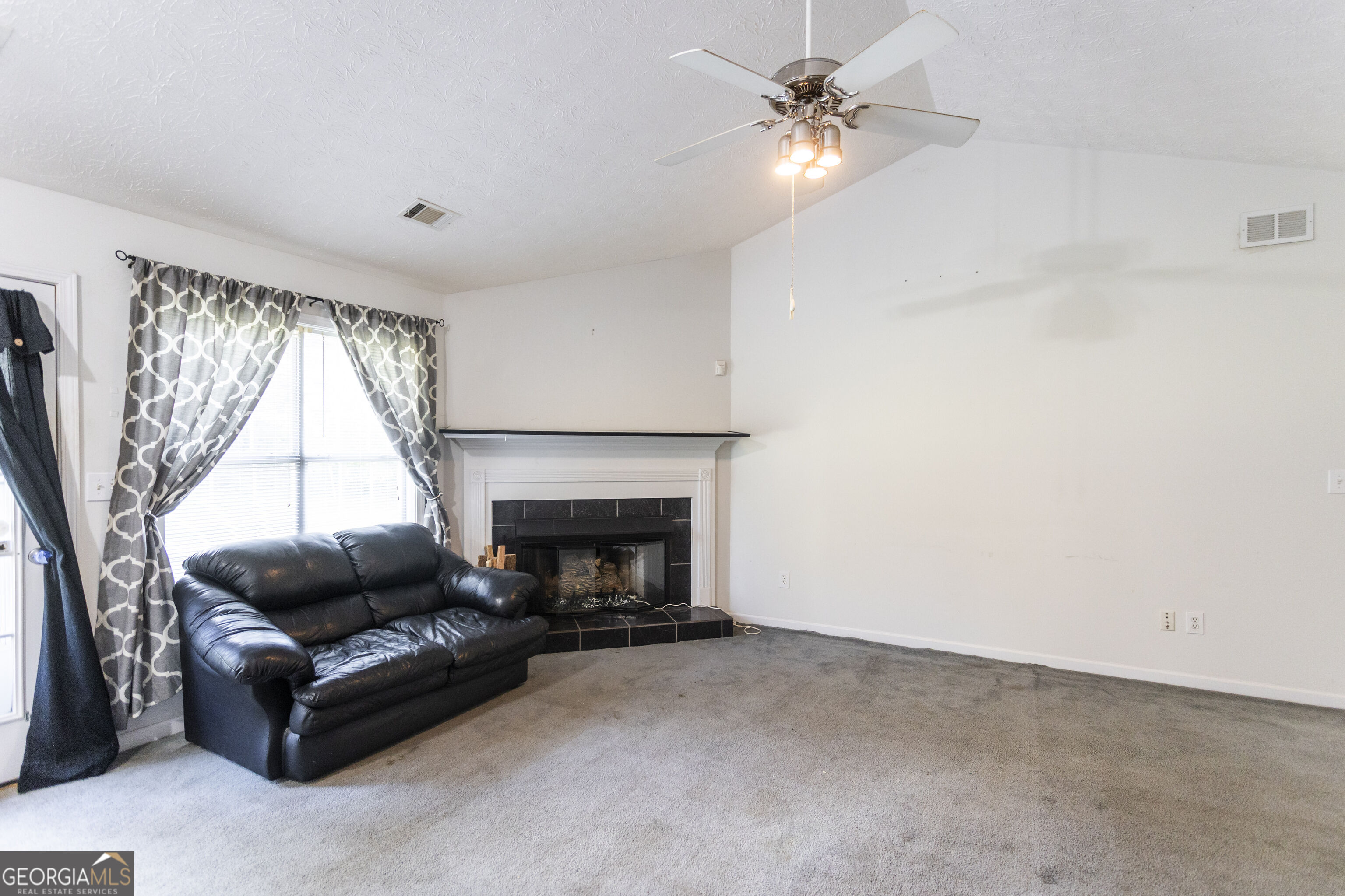 55 Heather Woods Court Property Photo 6