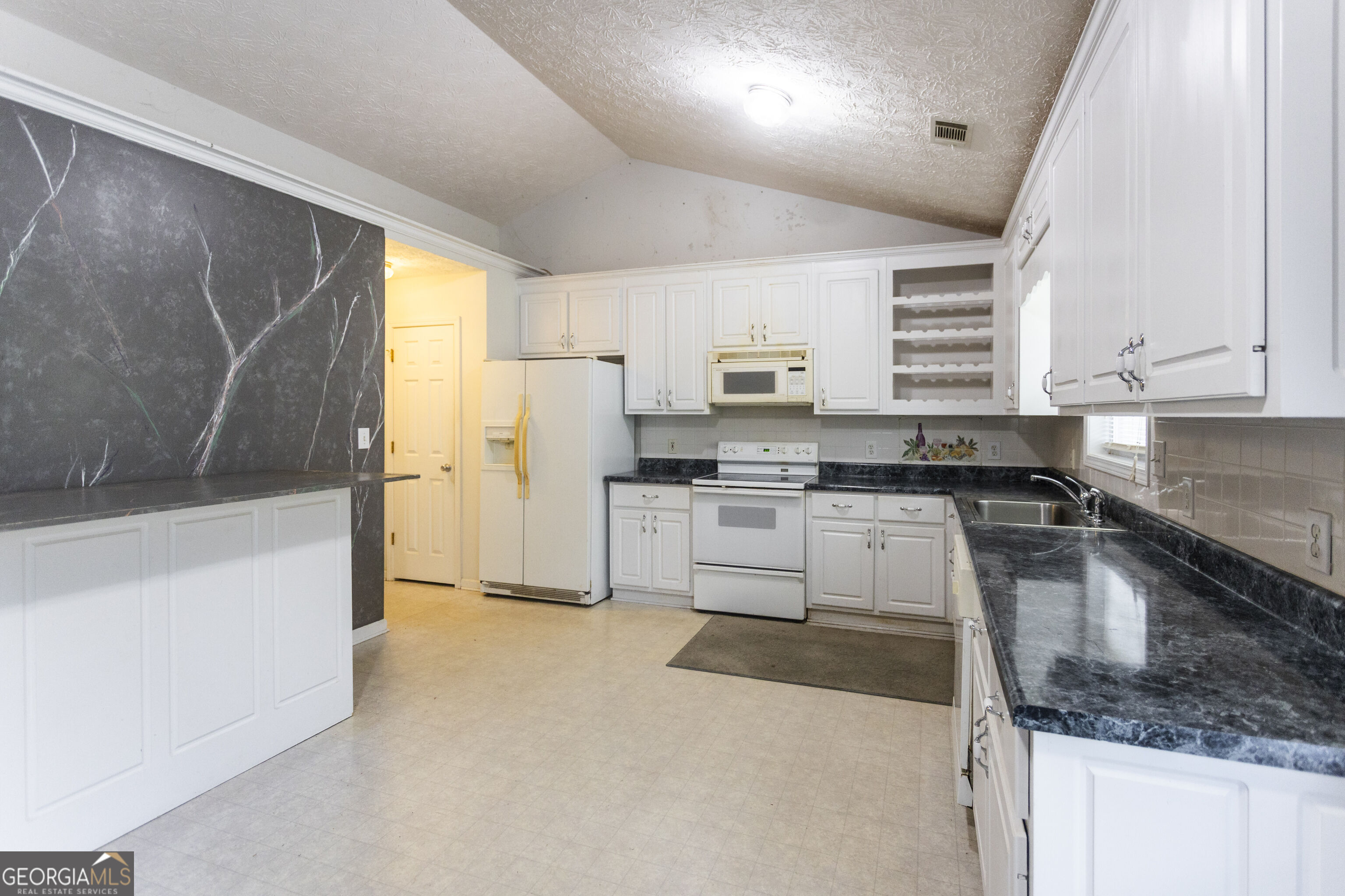 55 Heather Woods Court Property Photo 10