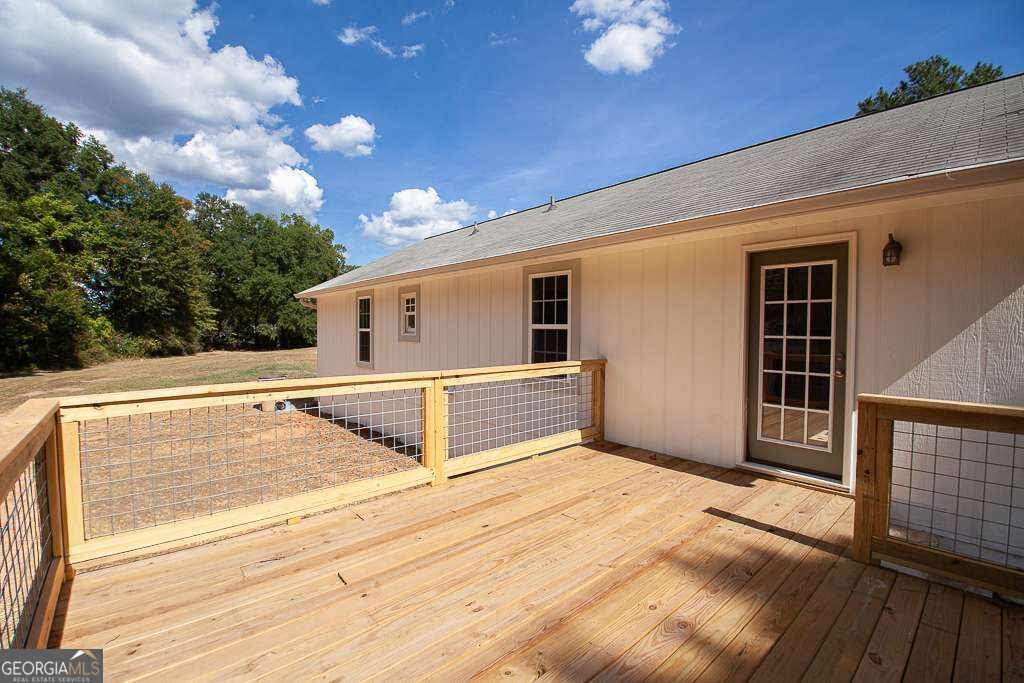 65 Habersham Circle Ne Property Photo 9