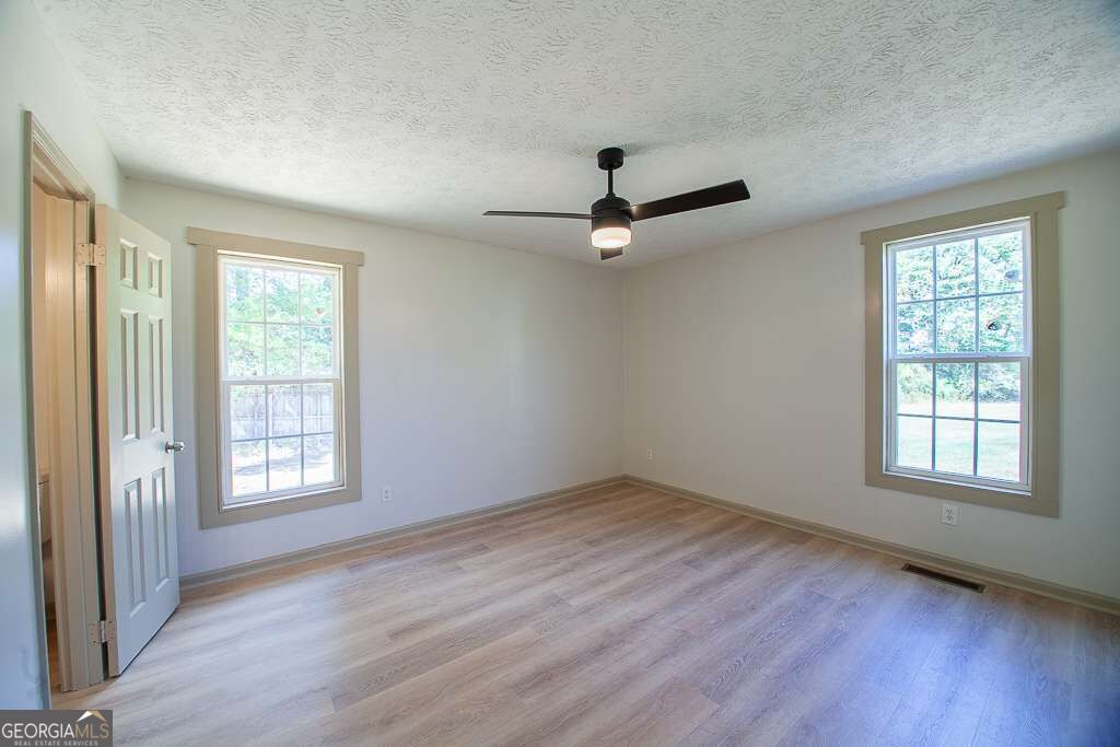 65 Habersham Circle Ne Property Photo 12