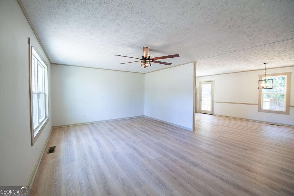 65 Habersham Circle Ne Property Photo 15