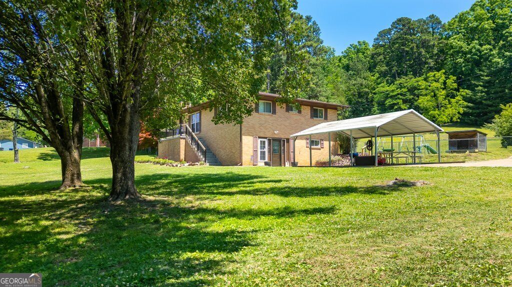 2218 Morris Hill Road Property Photo 4