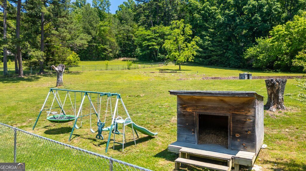 2218 Morris Hill Road Property Photo 8