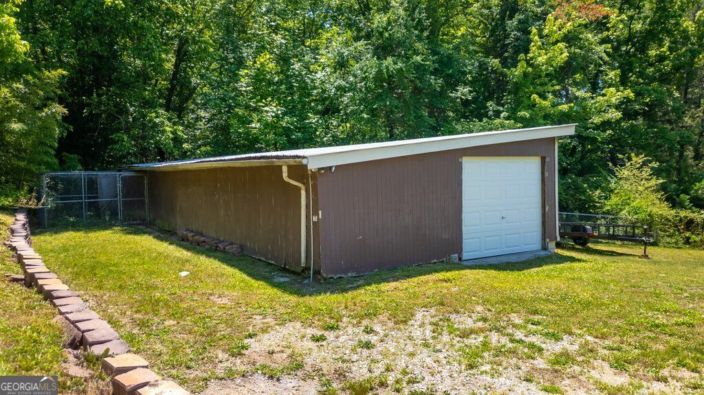 2218 Morris Hill Road Property Photo 11