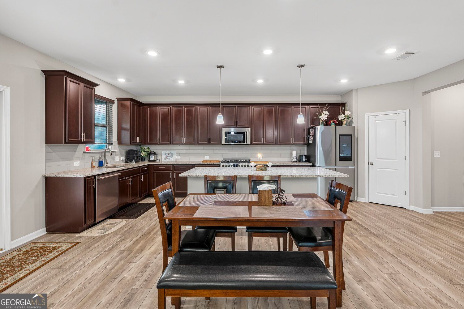 327 Round Pond Drive Property Photo 6