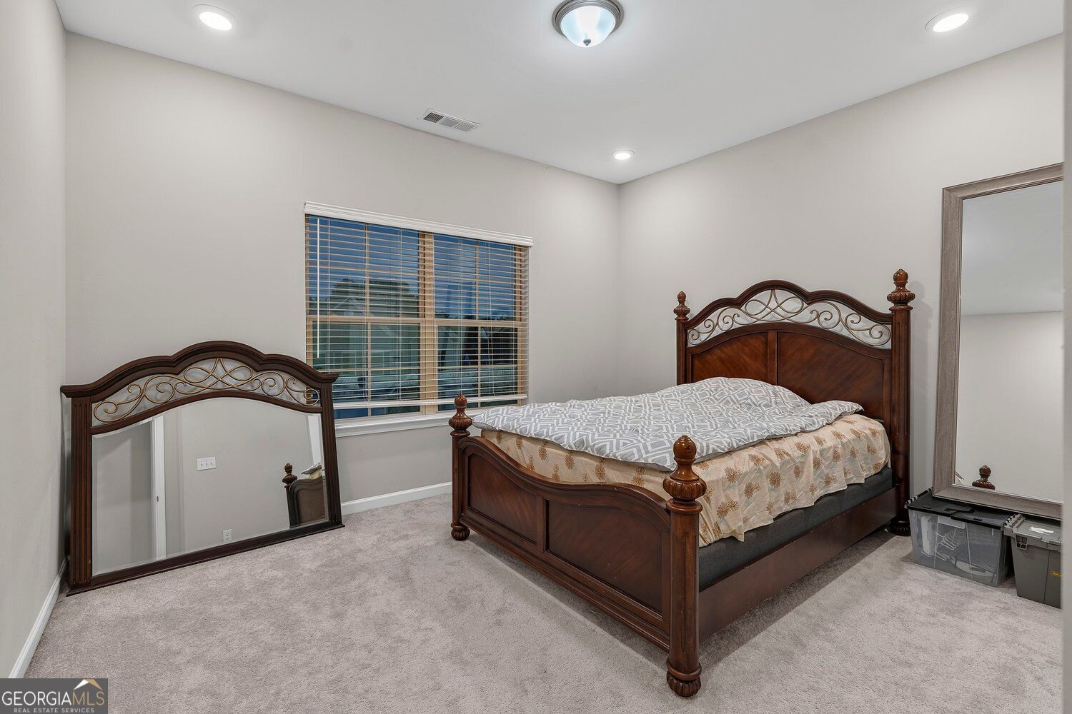 327 Round Pond Drive Property Photo 11