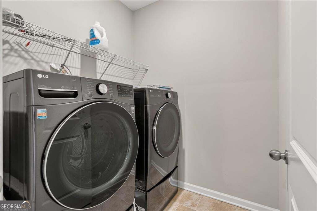 327 Round Pond Drive Property Photo 21