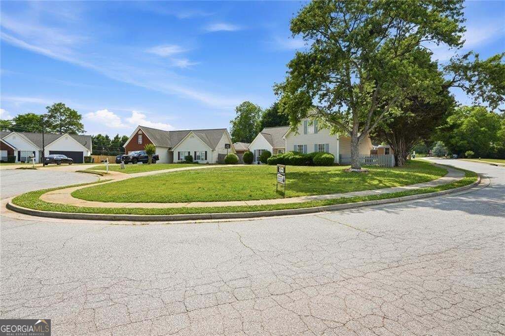 35 Shenandoah Drive Property Photo 2