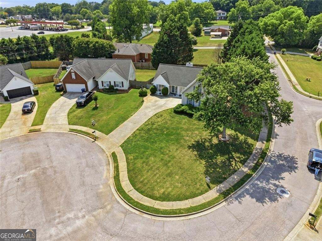 35 Shenandoah Drive Property Photo 4
