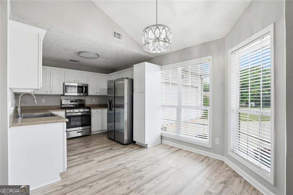 35 Shenandoah Drive Property Photo 8