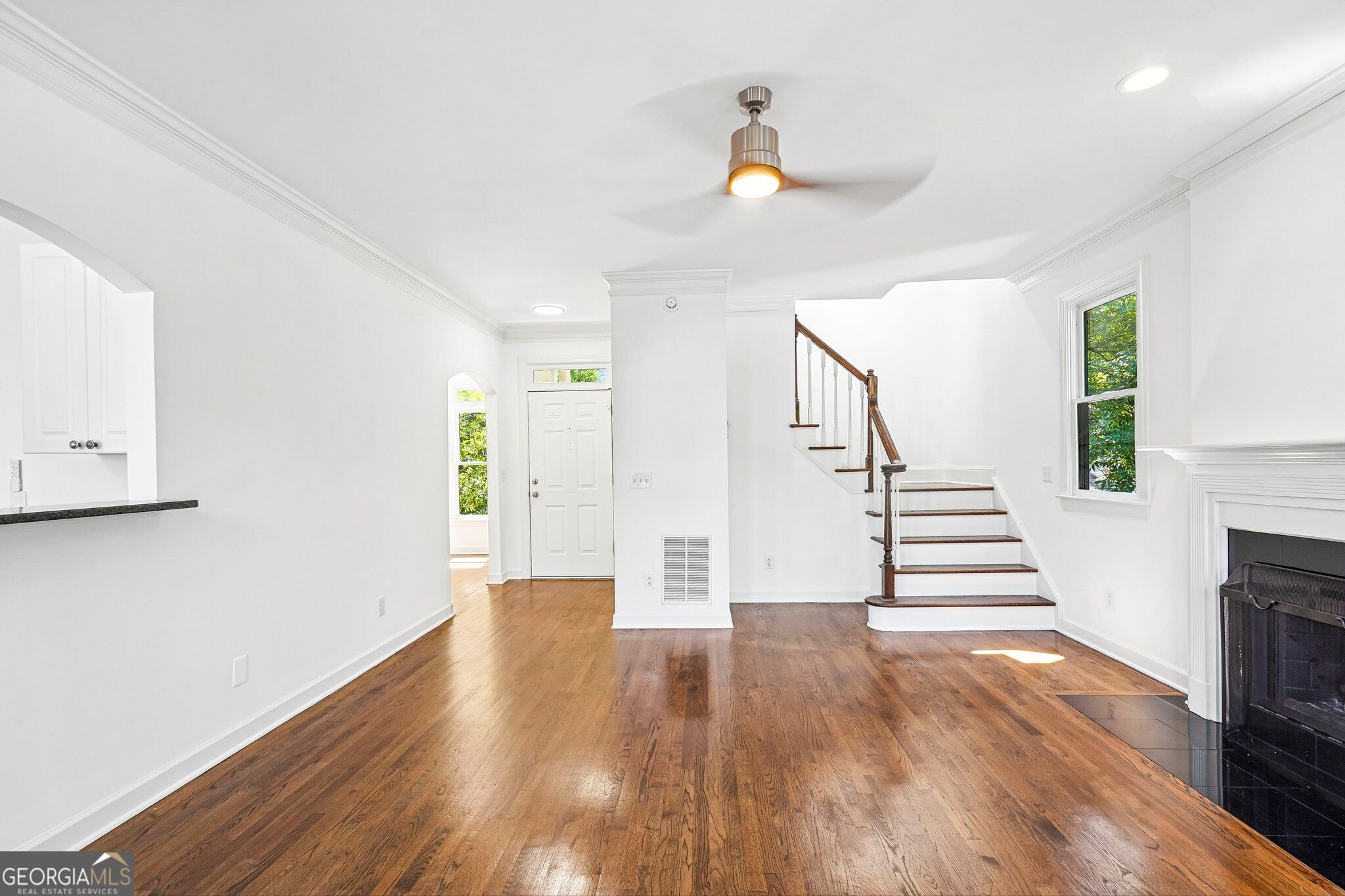 322 8th Street Ne Property Photo 8
