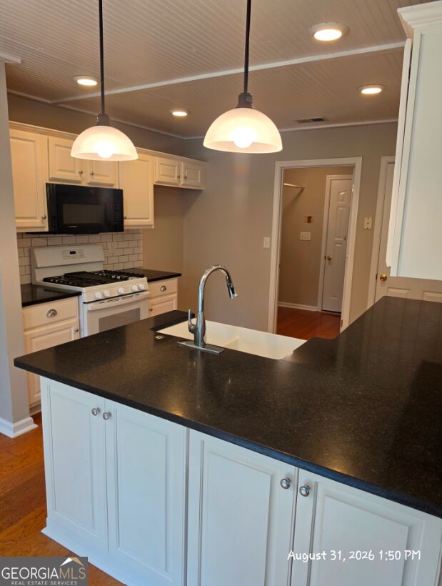 153 Kingsbrook Circle Property Photo 27