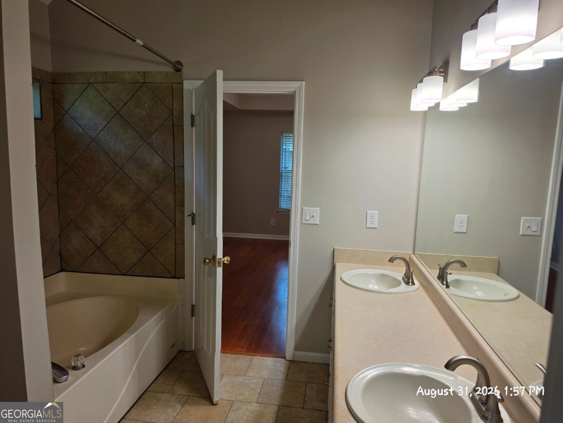 153 Kingsbrook Circle Property Photo 41