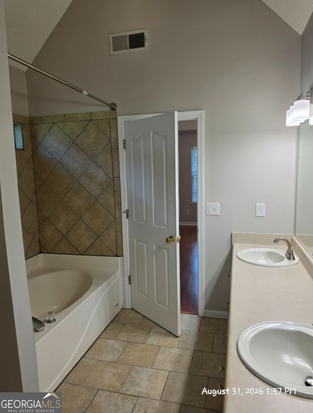 153 Kingsbrook Circle Property Photo 42