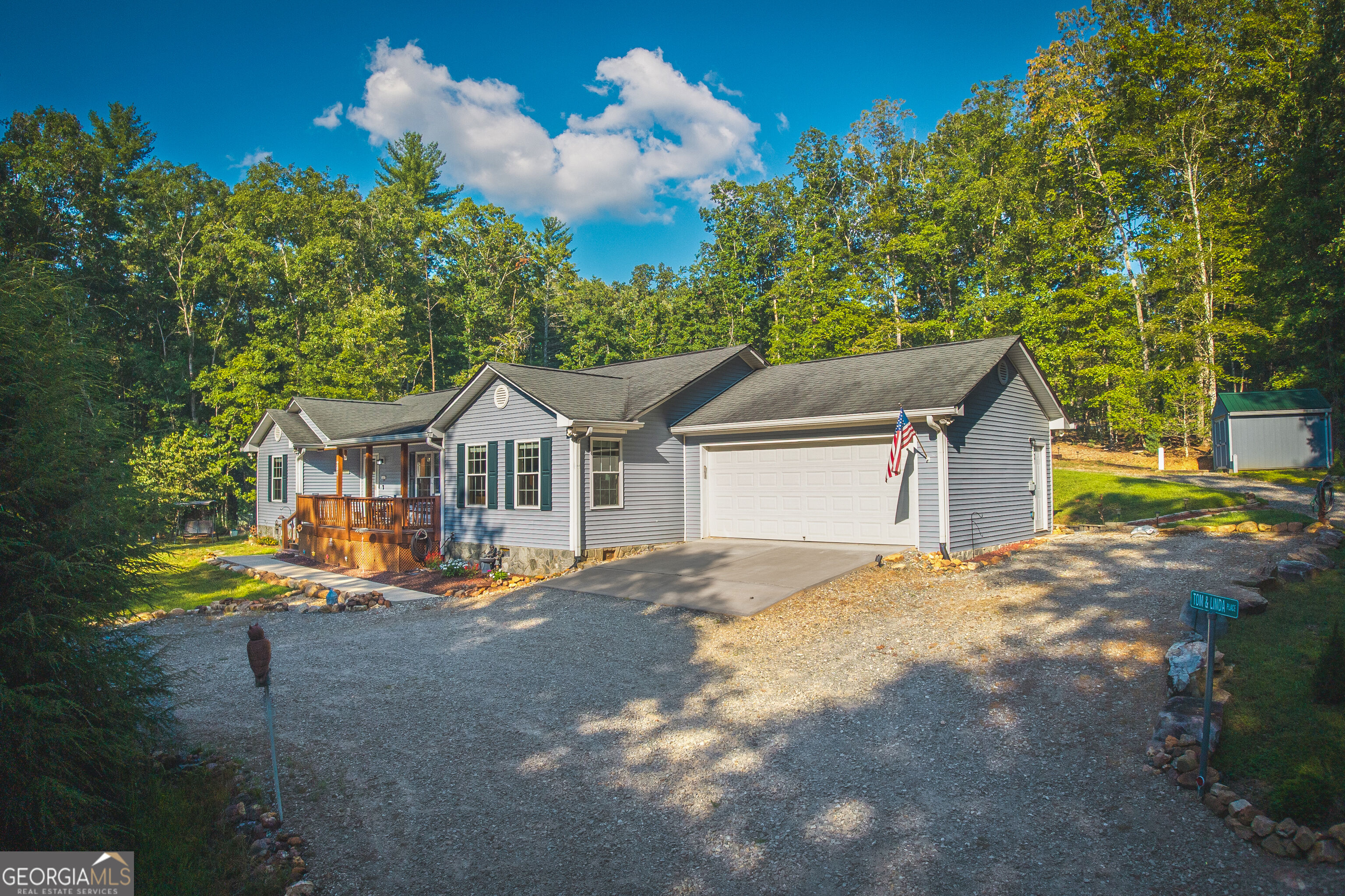 207 Dogwood Drive Property Photo 1