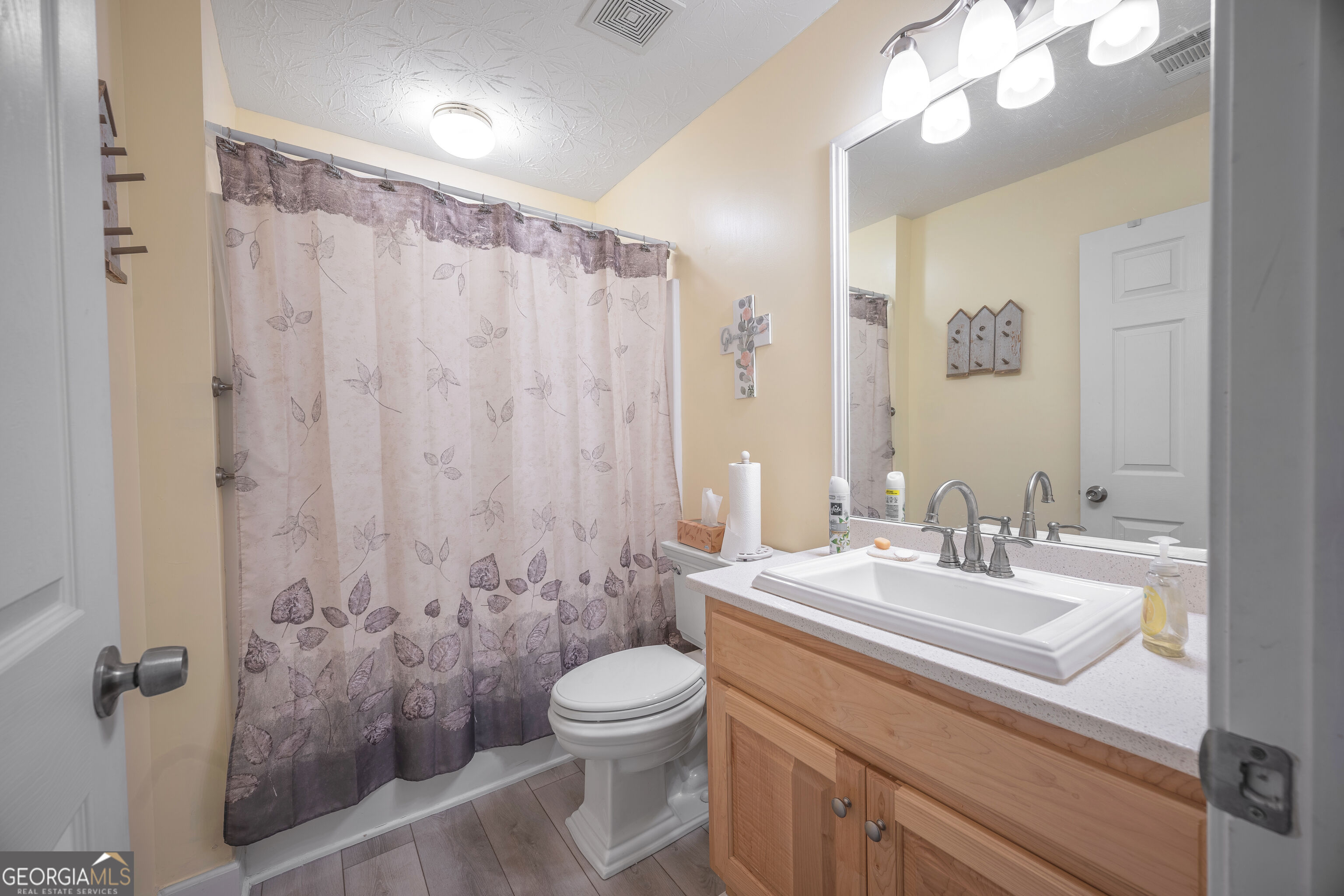 207 Dogwood Drive Property Photo 9