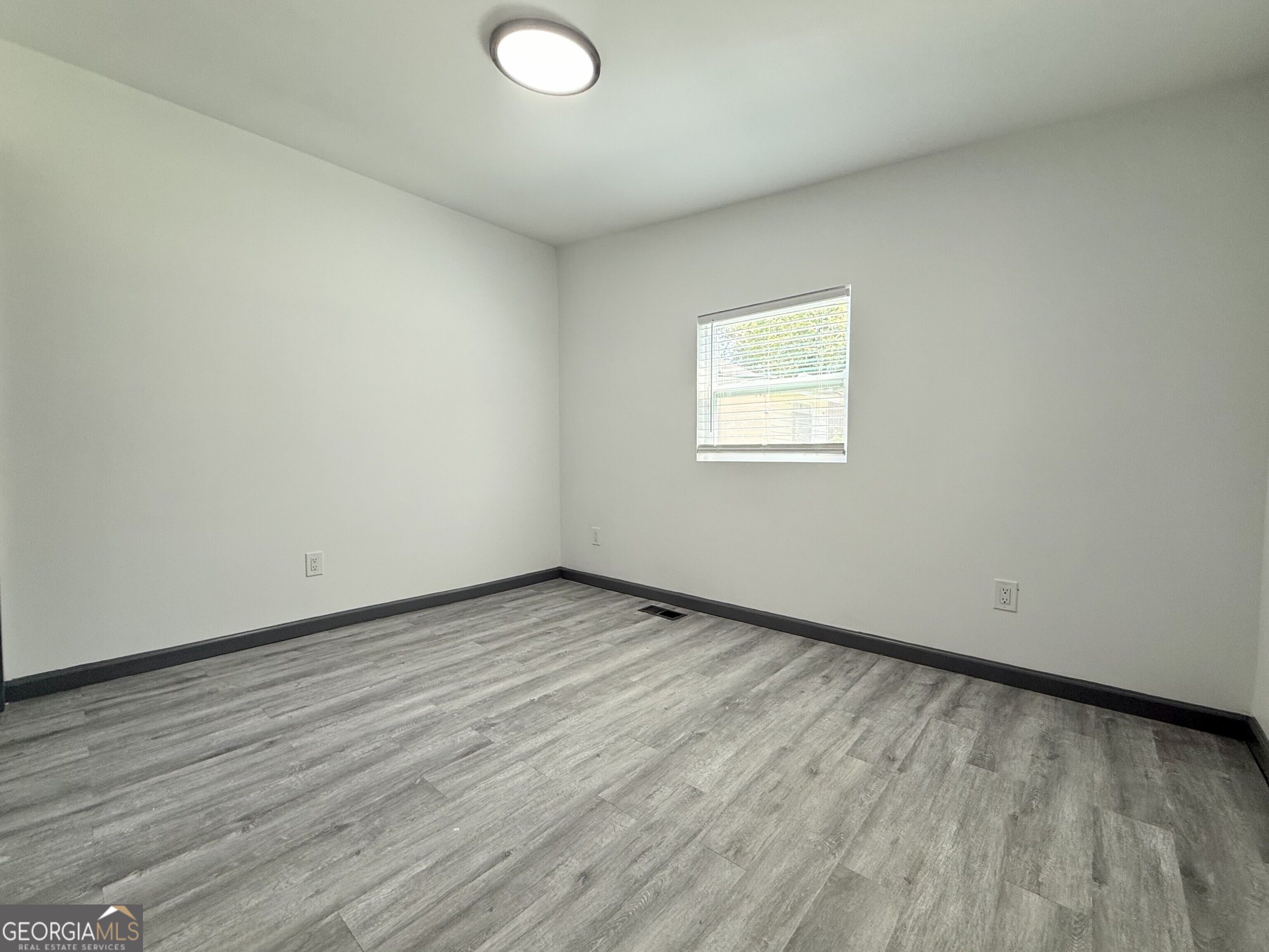 1477 Olive Street Sw Property Photo 9