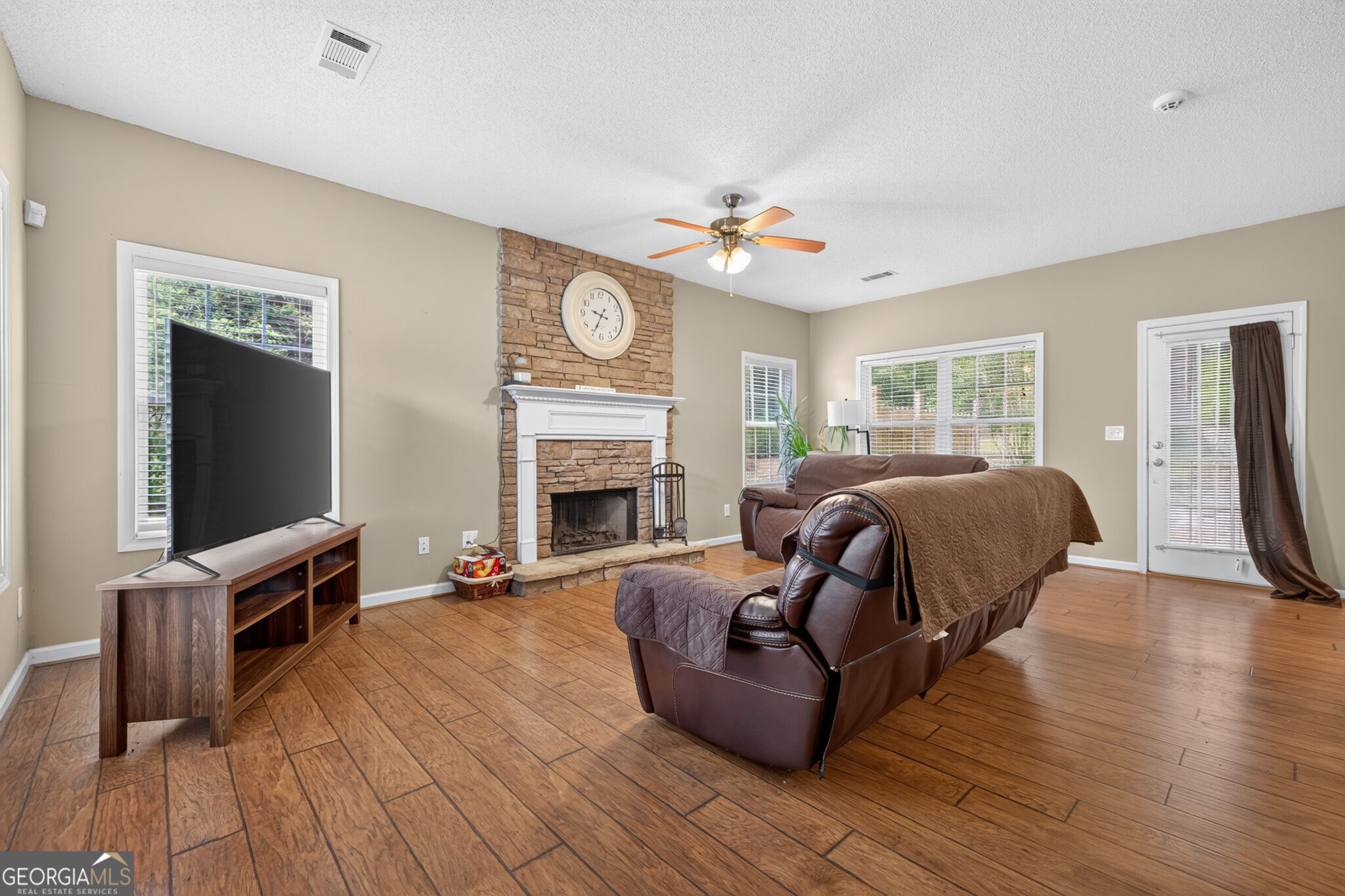 111 Autumn Ridge Drive Property Photo 6